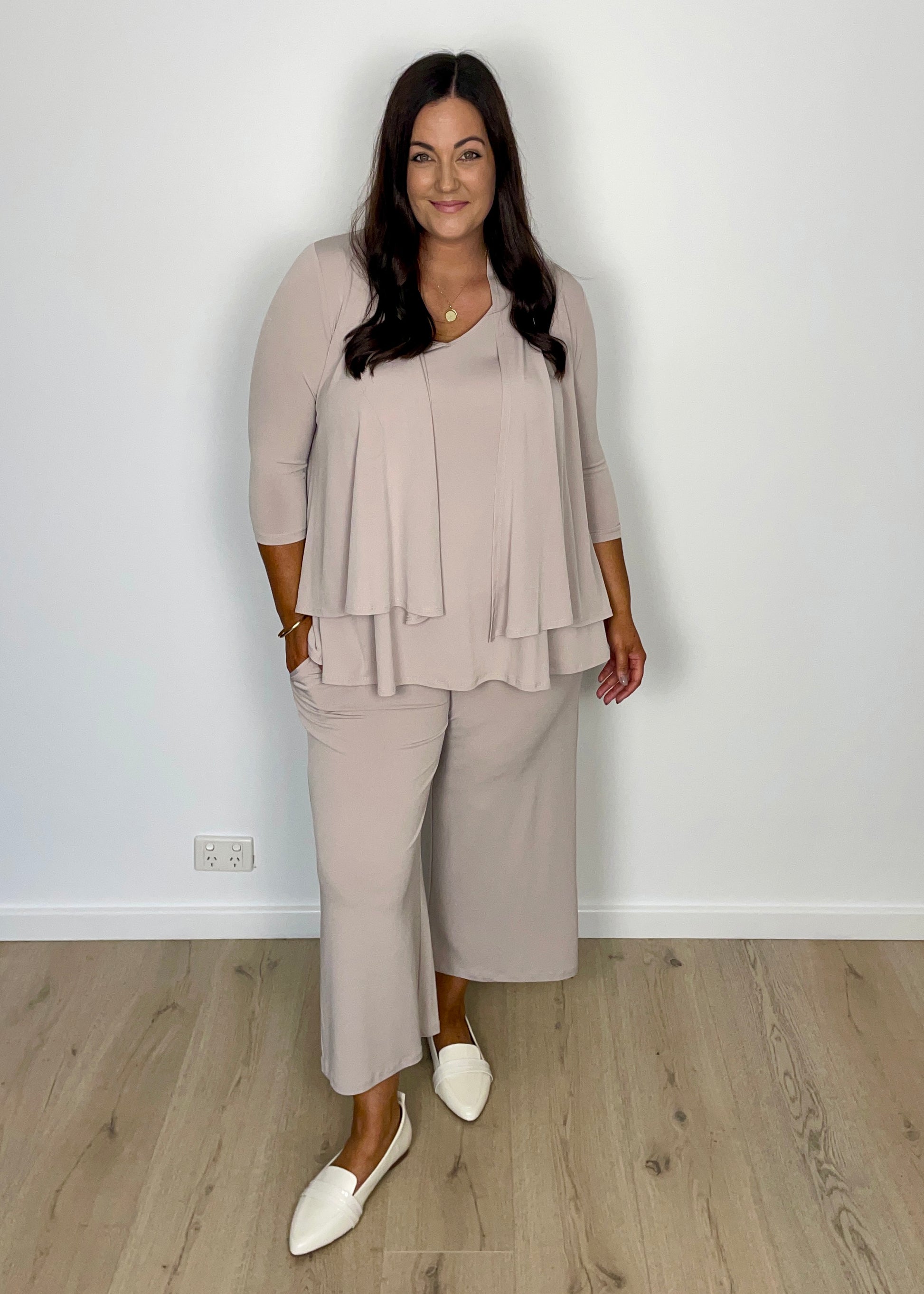 Twins Foundation slinky jersey swing jacket and tank set in champagne