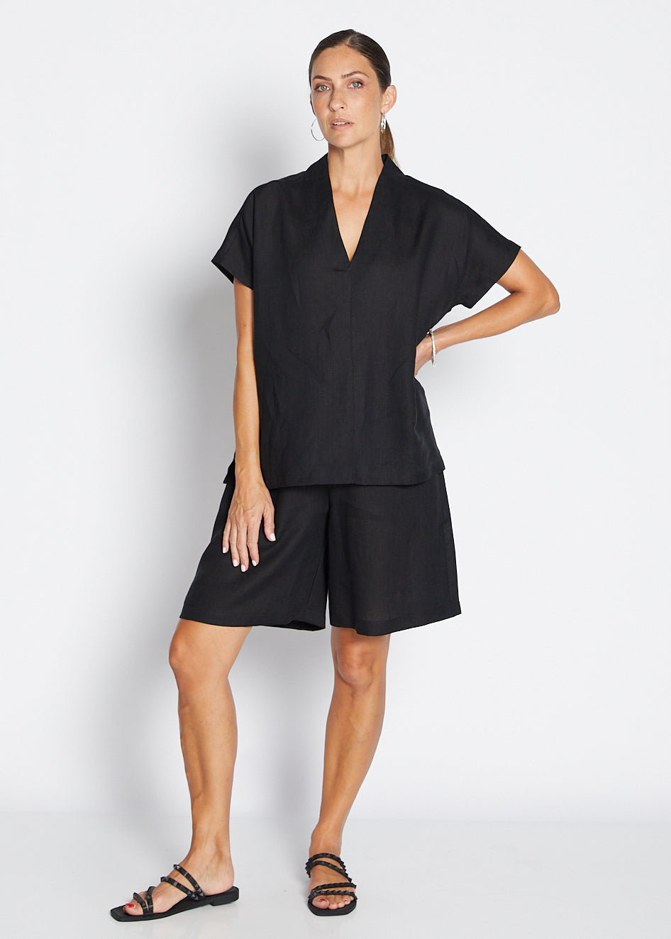 Princess Havana luxe linen top in black