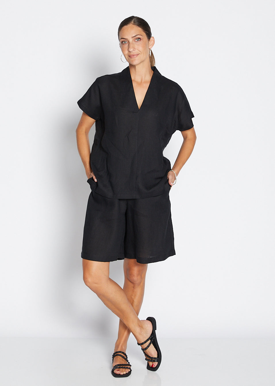 Princess Havana luxe linen top in black