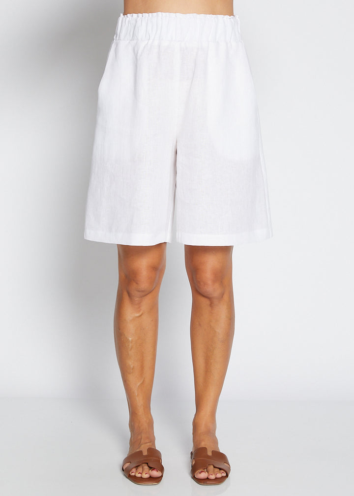 Arconia Havana luxe linen short in white