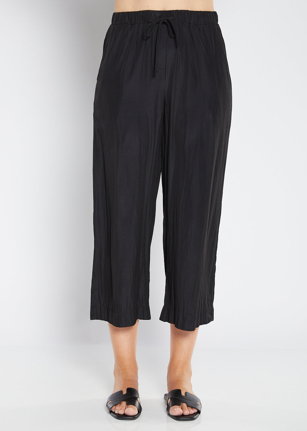 Barbe Lustre drawstring pant in black