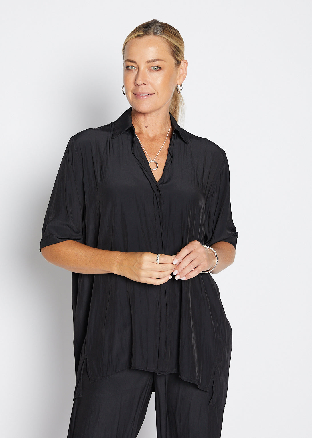 Falvey Lustre short sleeve shirt in black