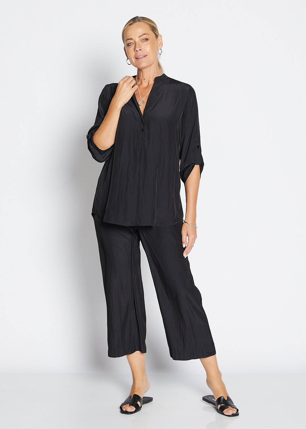 Barbe Lustre drawstring pant in black