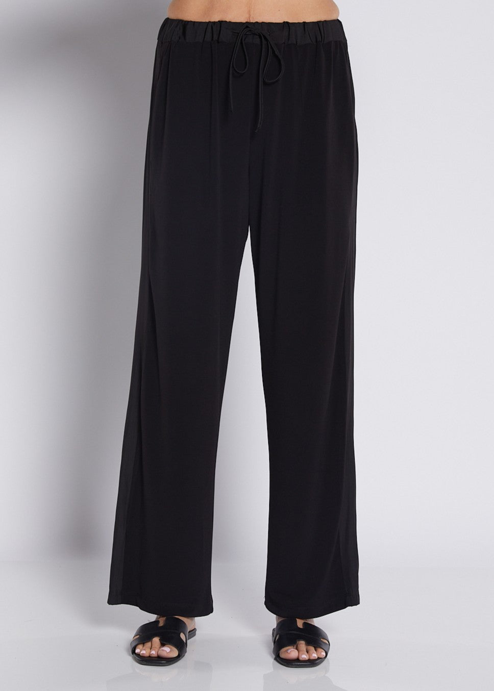 Jersey and Silky Spliced Relaxed Pant with Pockets in Black