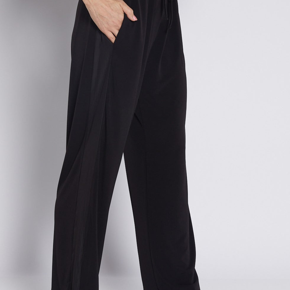 Jersey and Silky Spliced Relaxed Pant with Pockets in Black