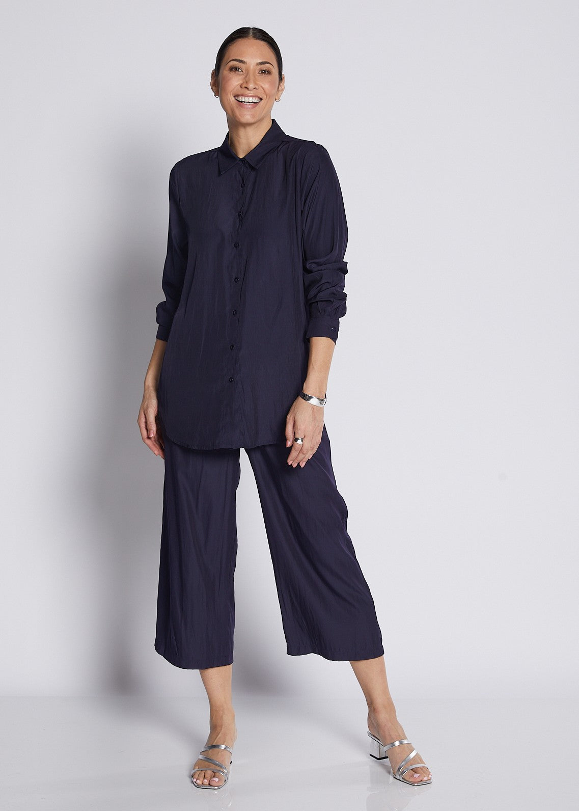 Barbe Lustre technical cropped drawstring pant in navy