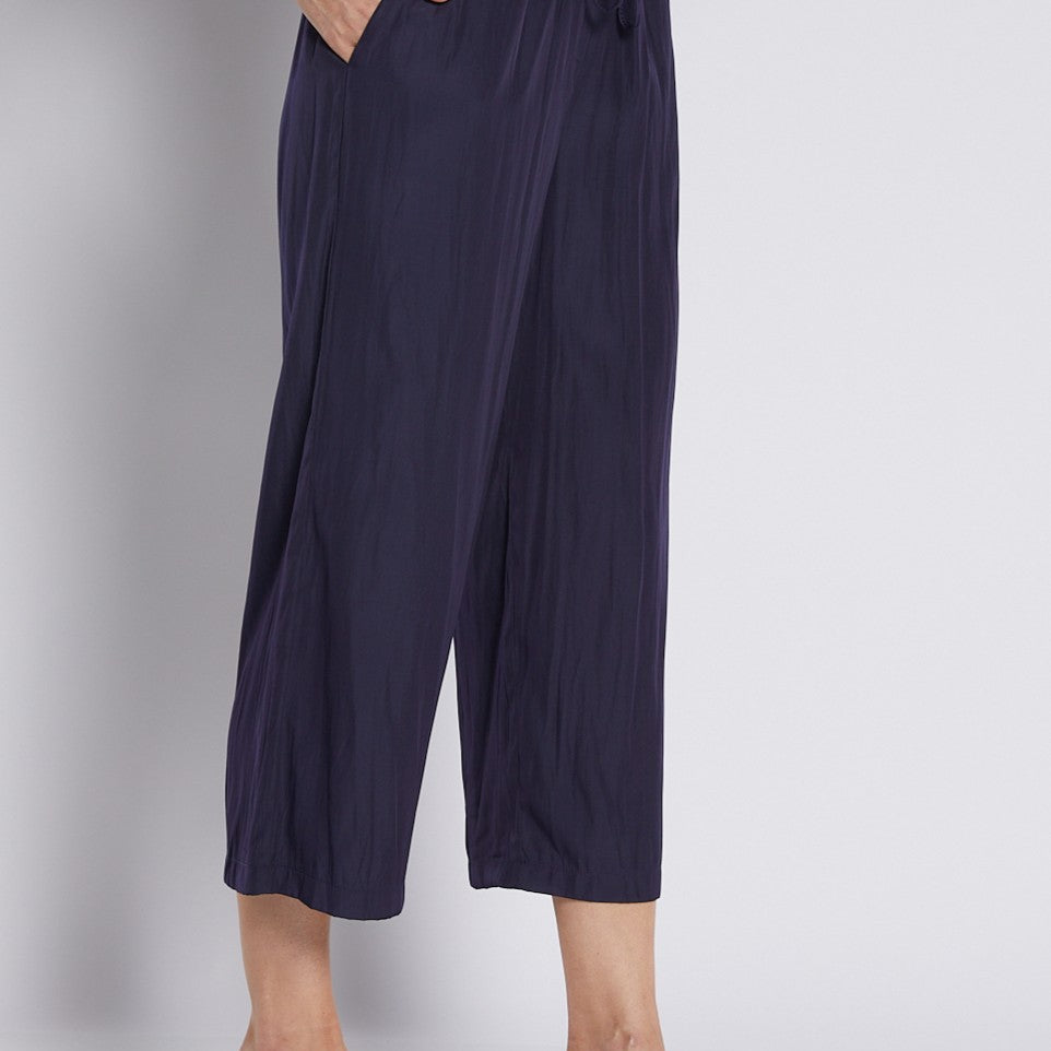 Silky Technical Cropped Drawstring Pant in Navy