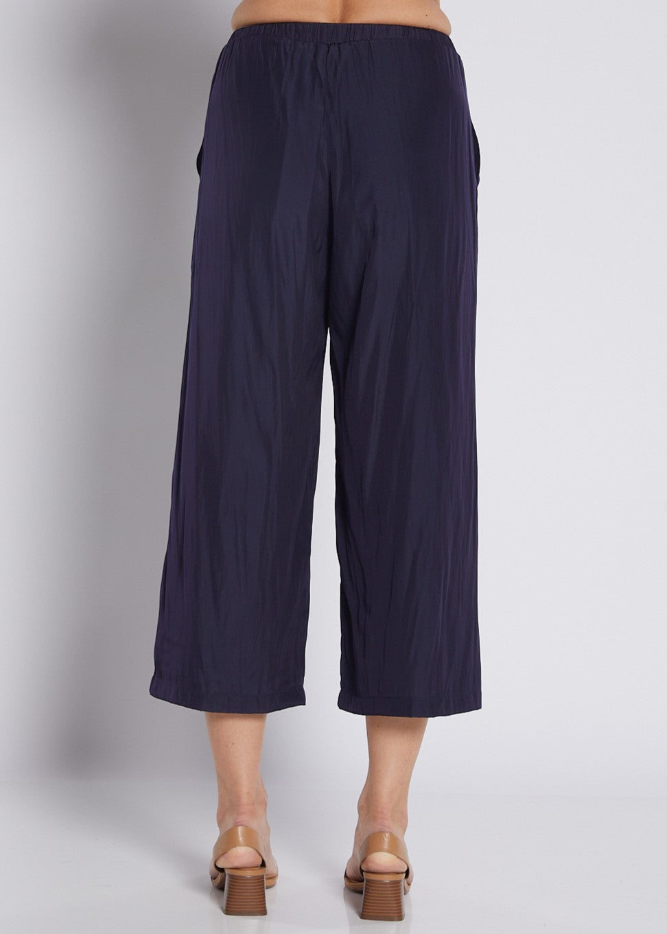 Barbe Lustre technical cropped drawstring pant in navy