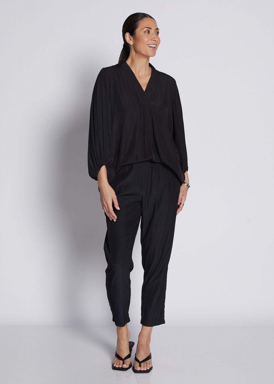 Silky technical V neck billow sleeve blouse in black