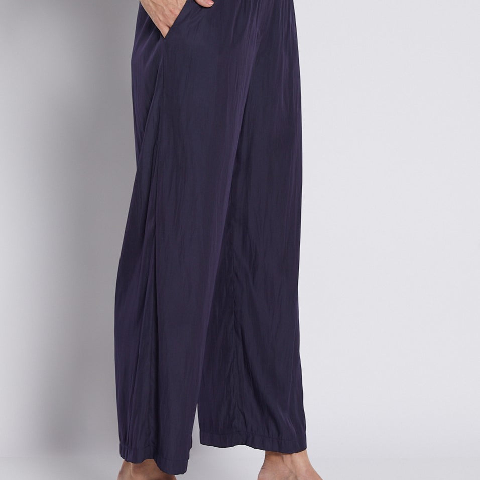 Silky Technical Wide Leg Pants with Pockets in Navy