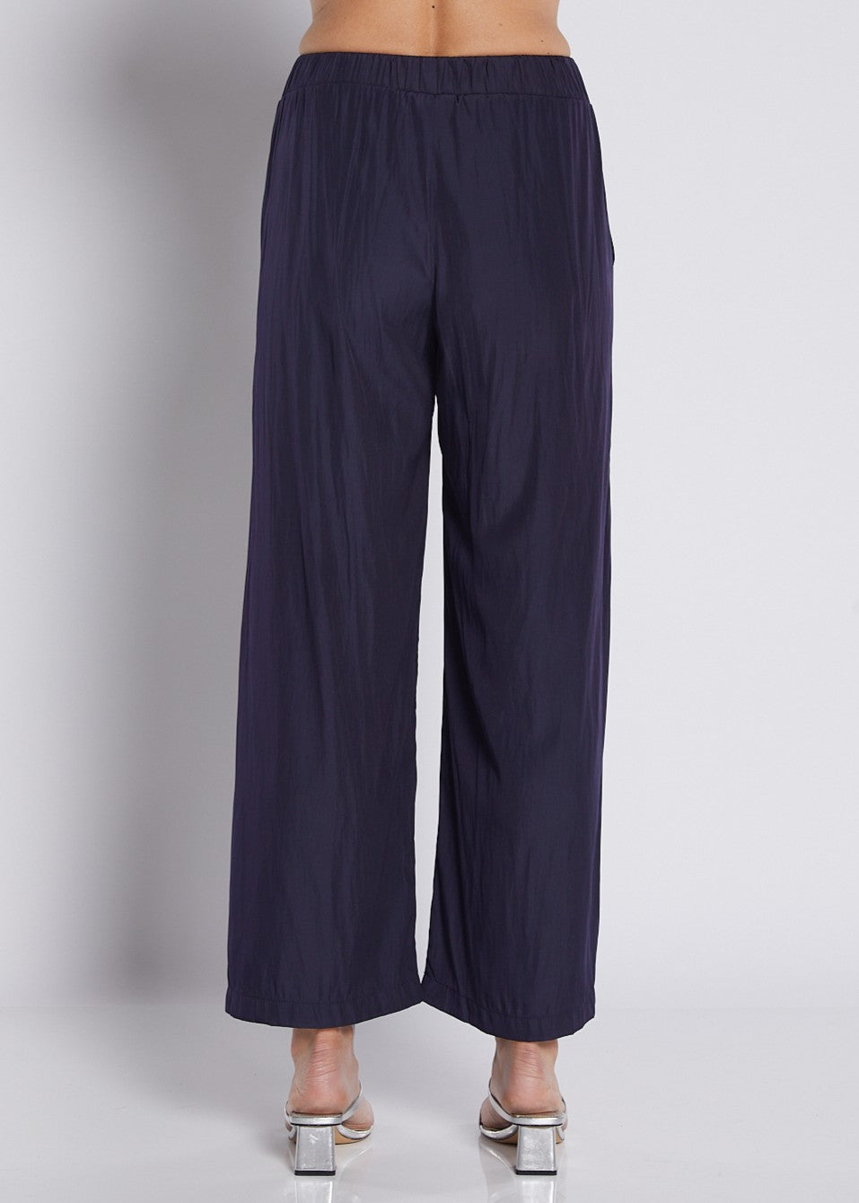 Silky Technical Wide Leg Pants with Pockets in Navy