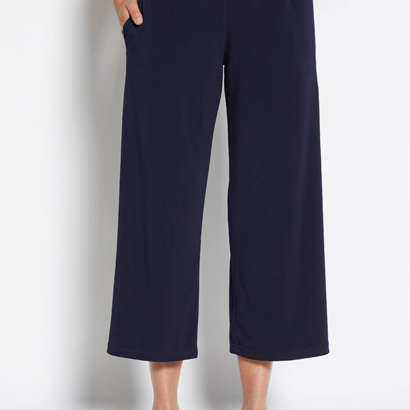 Lundie Jersey Women's 7/8 culotte pants in navy.