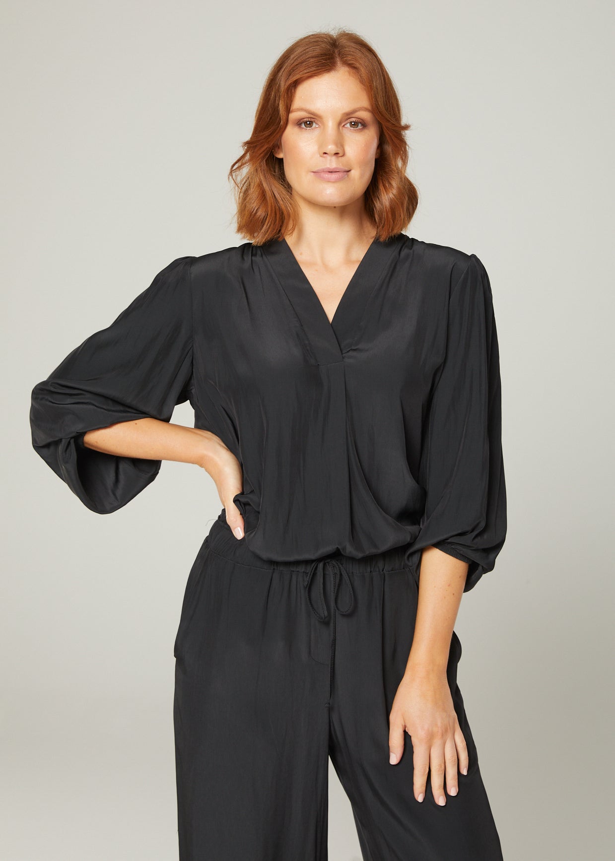 Maple Lustre Women's Blouse with billow sleeves in Black.