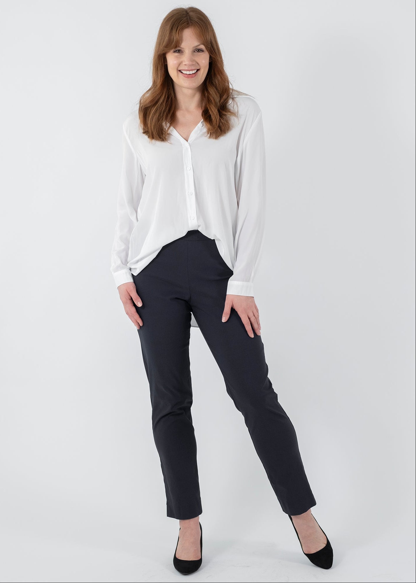Narrow Miracle Bengaline Women's full-length slim-cut in french navy pants.