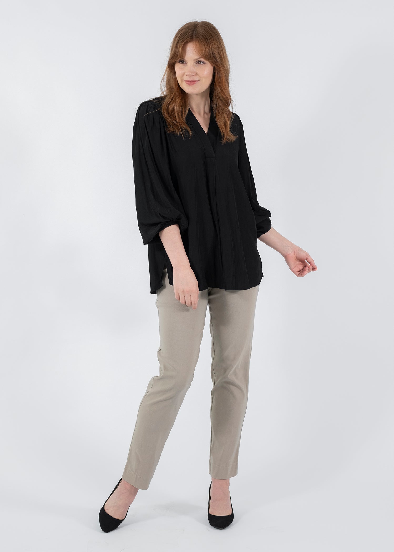 Narrow Miracle Bengaline Women's full-length slim-cut pants in raffia.