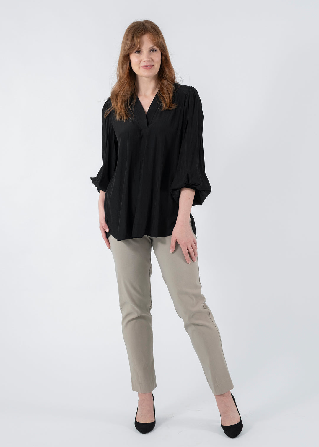 Narrow Miracle Bengaline Women's full-length slim-cut pants in raffia.