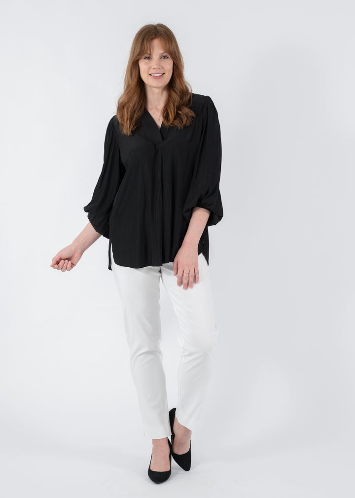 Narrow Miracle Bengaline Women's full-length slim-cut pants in white.
