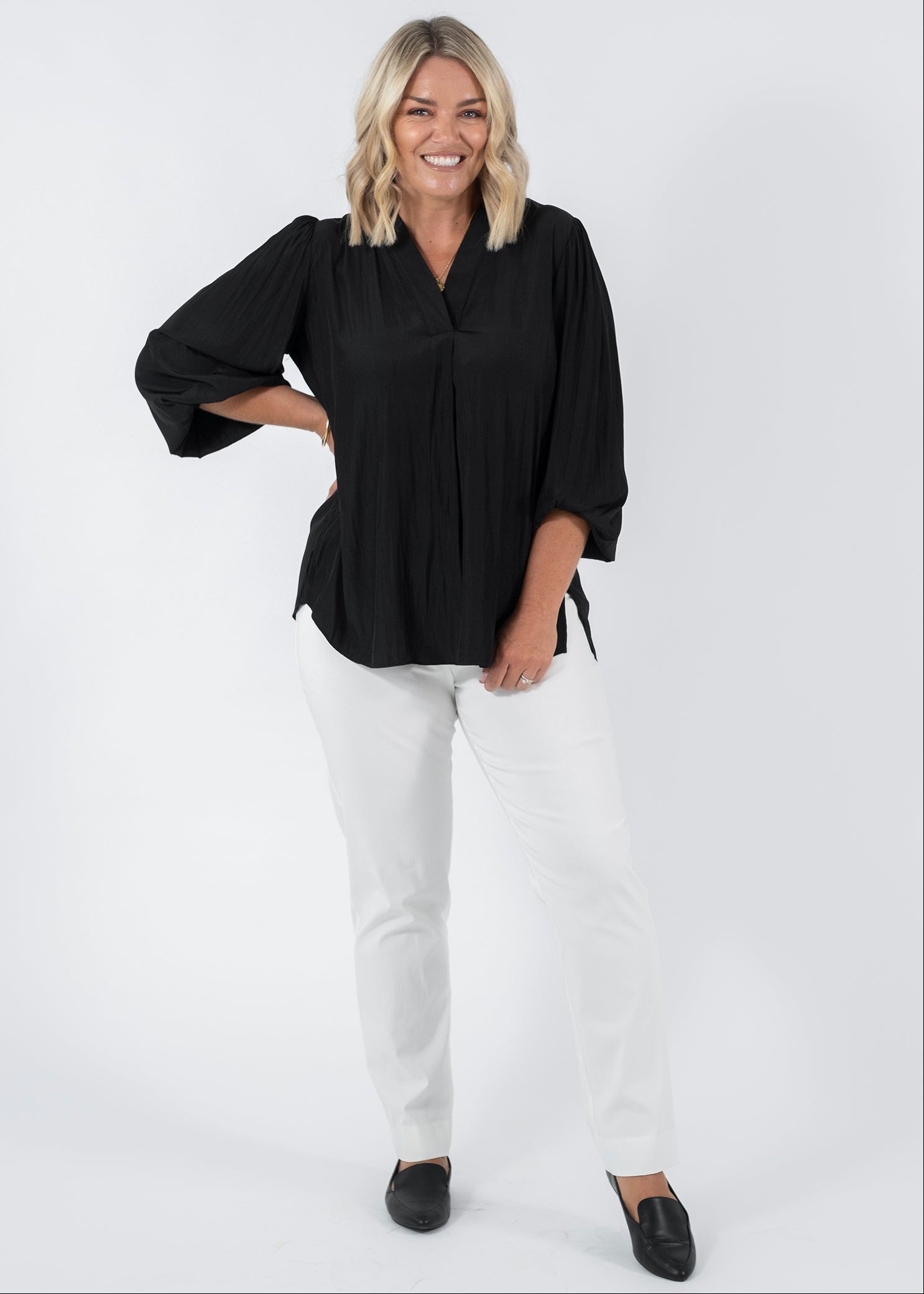 Narrow Miracle Bengaline Women's full-length slim-cut pants in white.