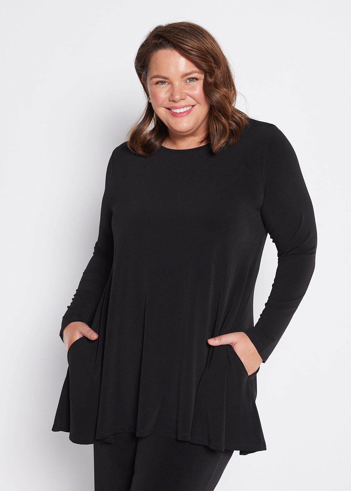 Jersey Long Sleeve Swing Tunic with Pockets in Black