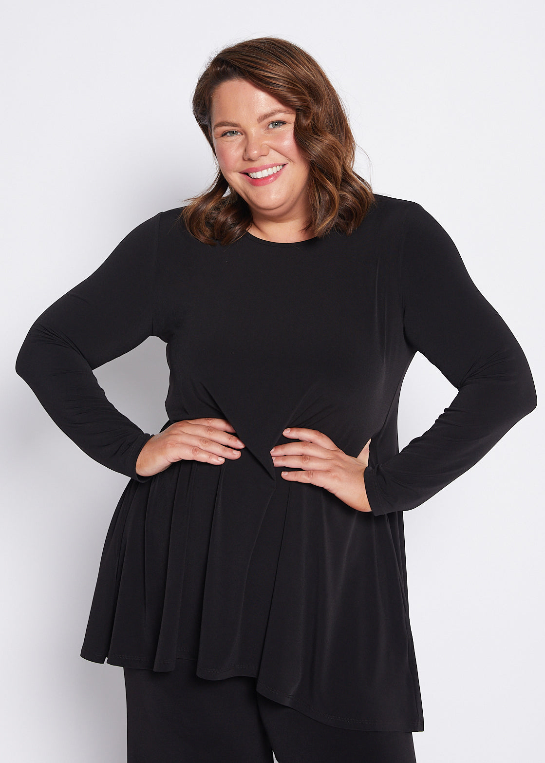 Jersey Long Sleeve Swing Tunic with Pockets in Black