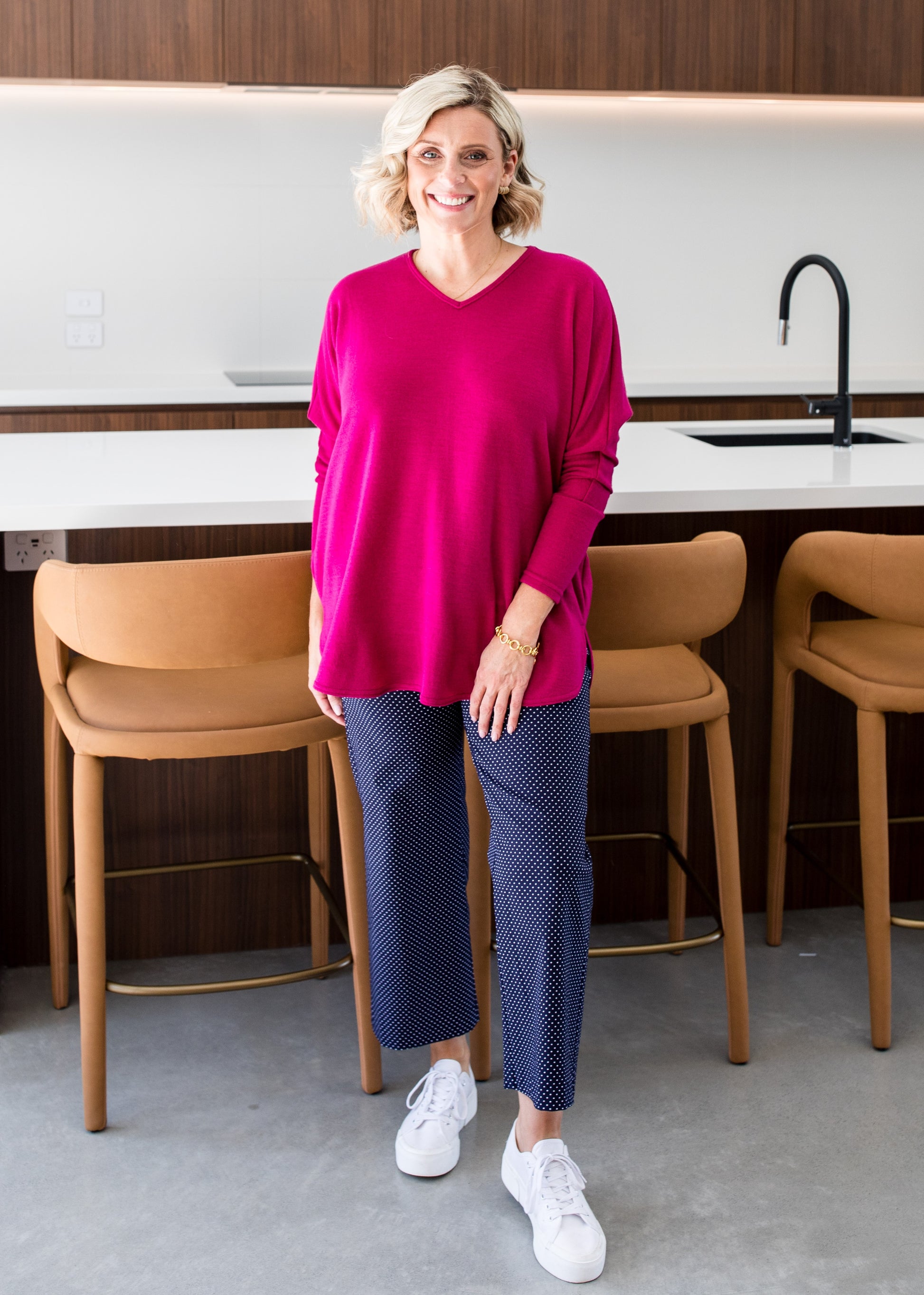 V Neck Knit Jumper in Magenta