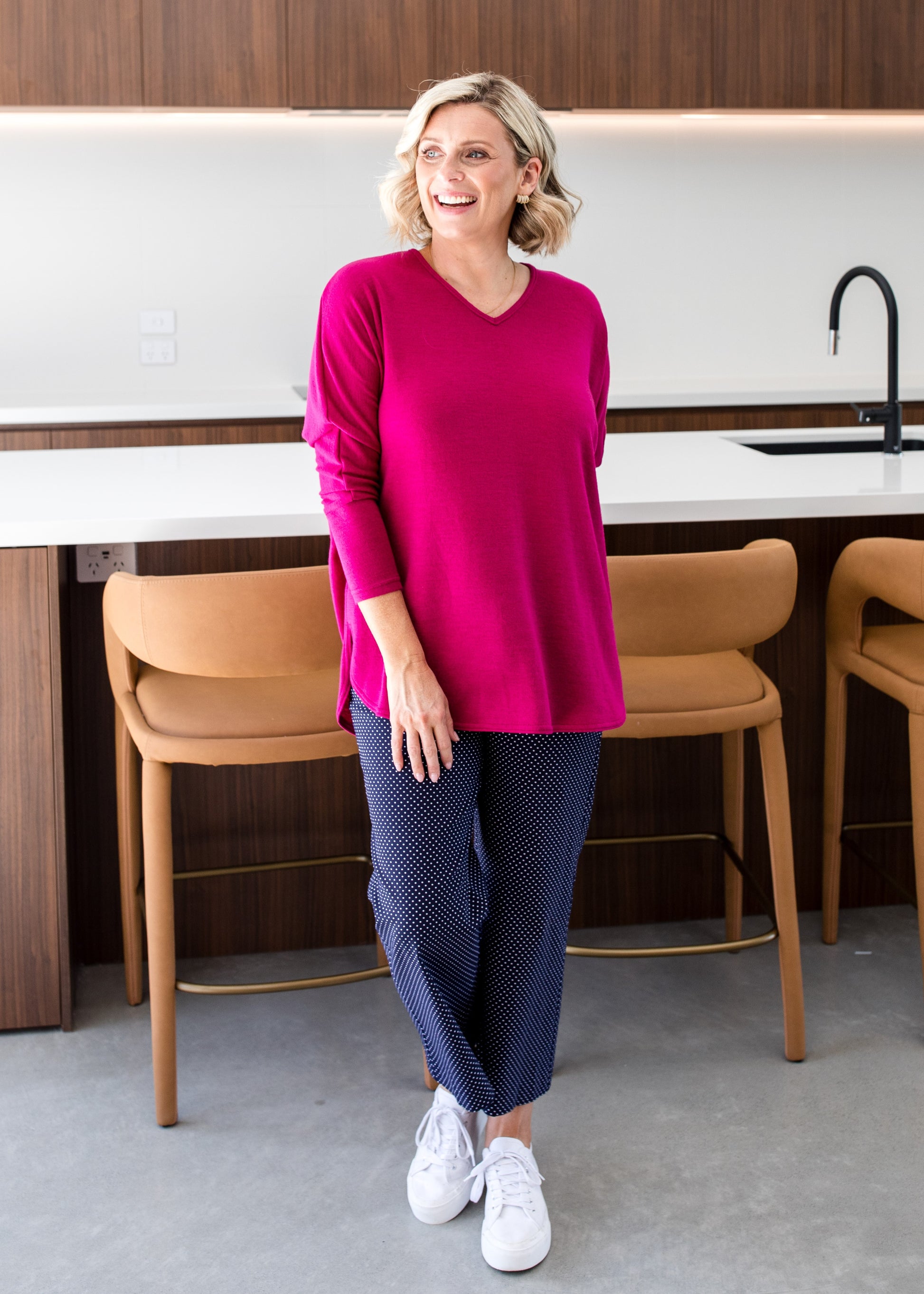 V Neck Knit Jumper in Magenta
