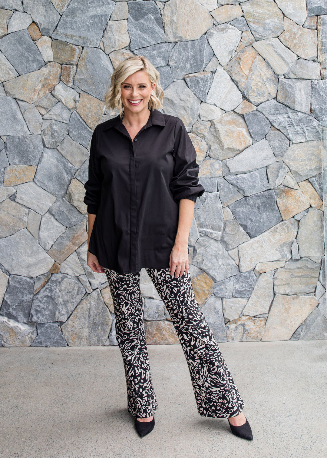 Strut Printed Bengaline Bootcut pant in Haze print