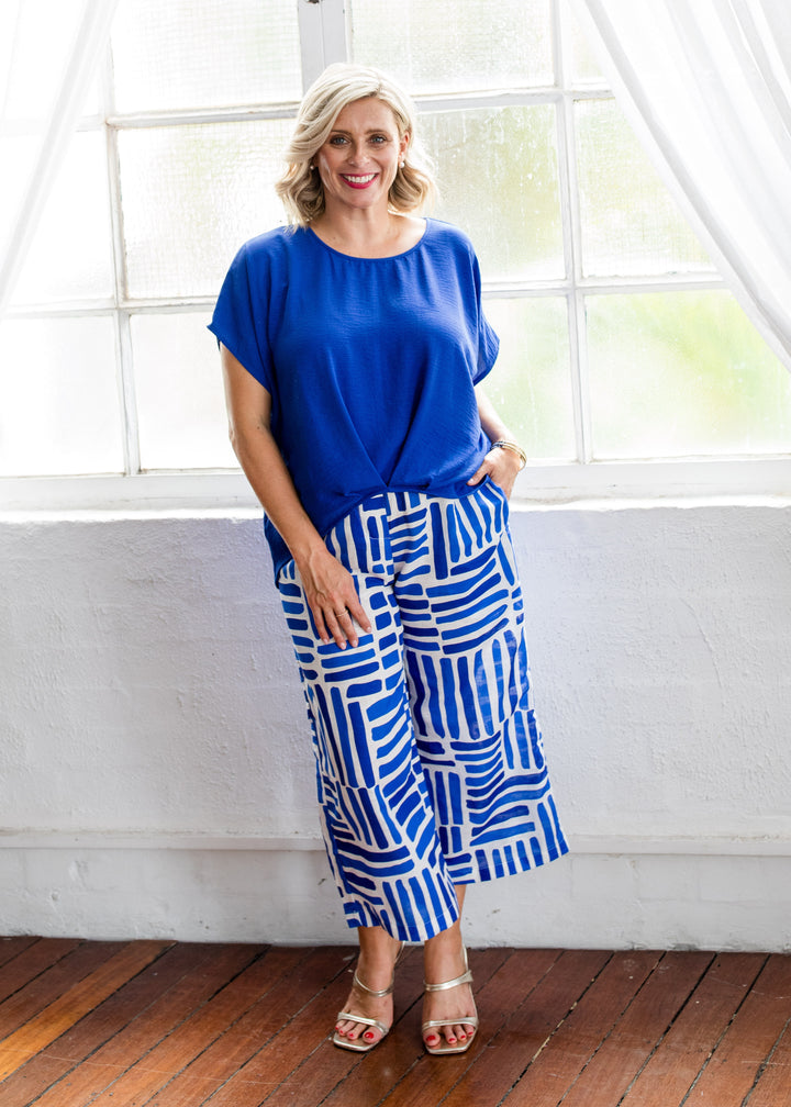 Zion linen crop pant in Gazebo blue
