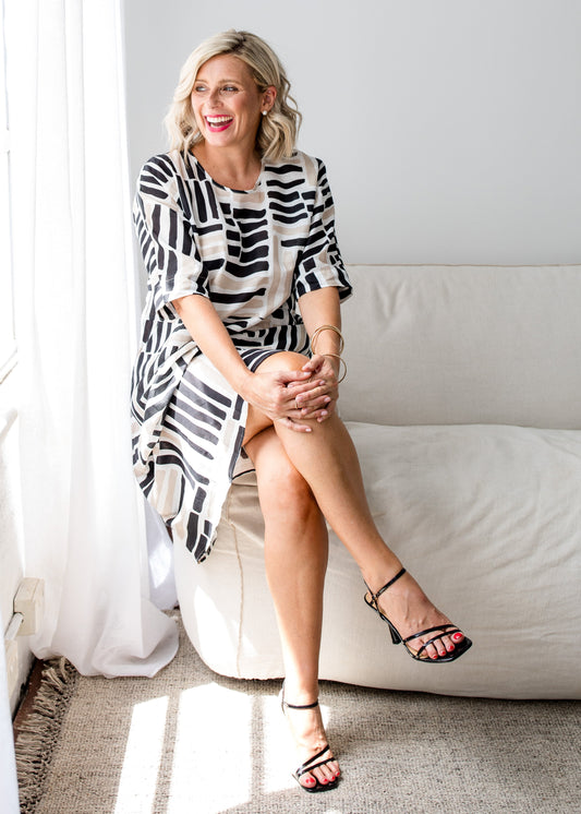 Claude linen dress in Gazebo black