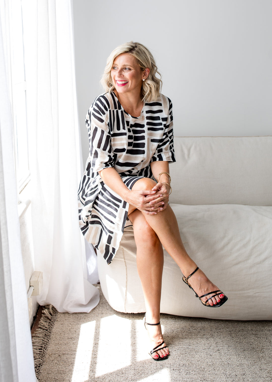 Claude linen dress in Gazebo black