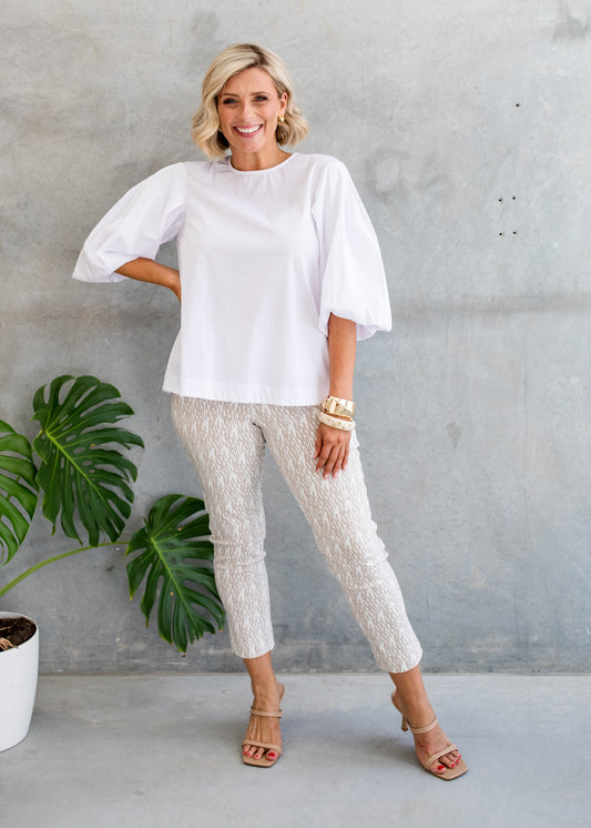 Bengaline Stretch 7/8 Fitted Pant in Neutral Beige and White Print