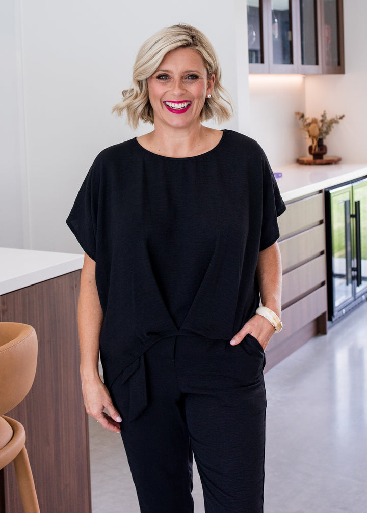 Origami Resort crepe top in black