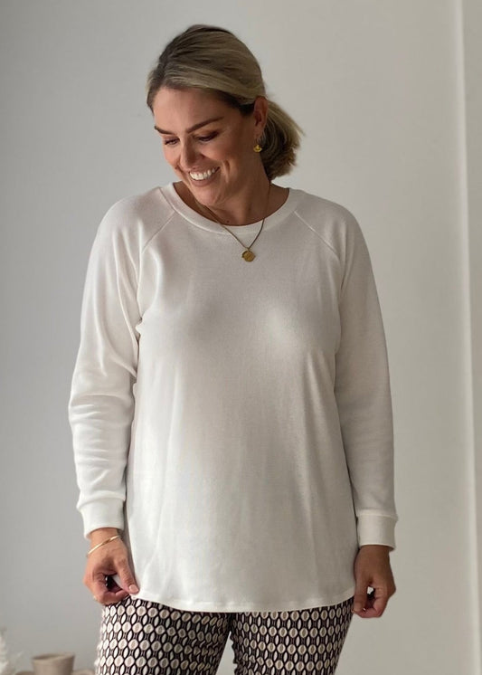 Rawson waffle raglan pullover in white