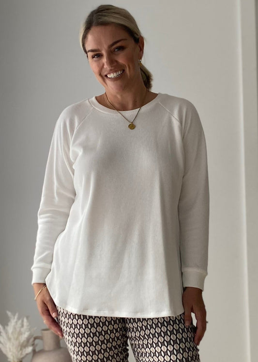 Rawson waffle raglan pullover in white