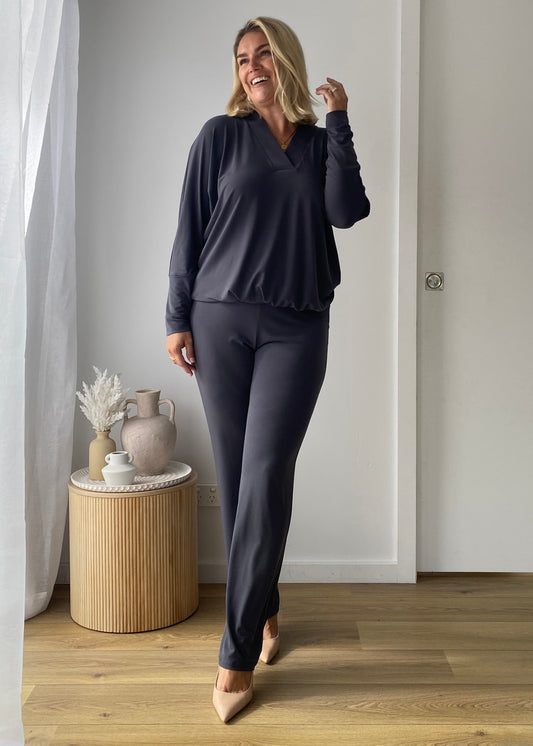 Wendy Foundation slinky jersey relaxed V top in squid grey