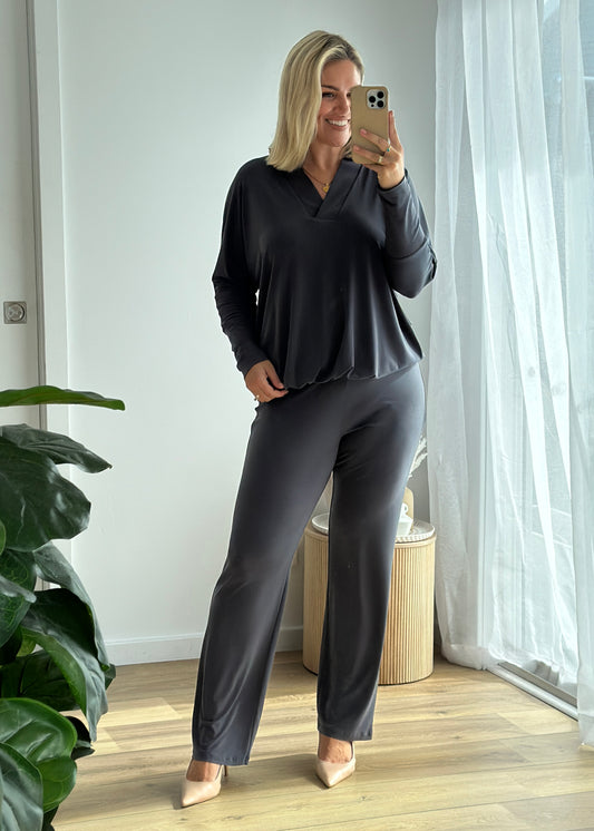 Wendy Foundation slinky jersey relaxed V top in squid grey