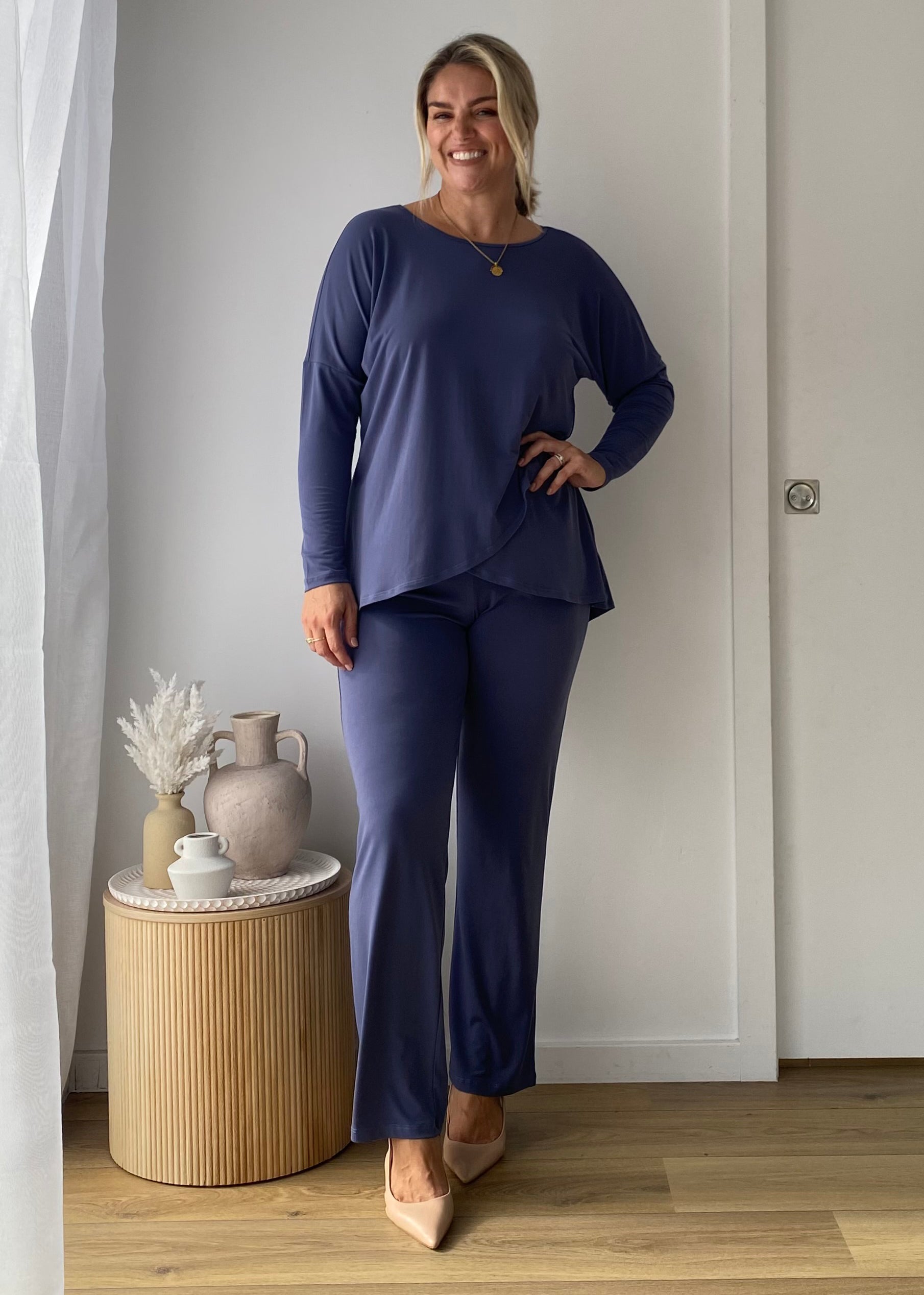 Linear Foundation slinky jersey pant in French blue