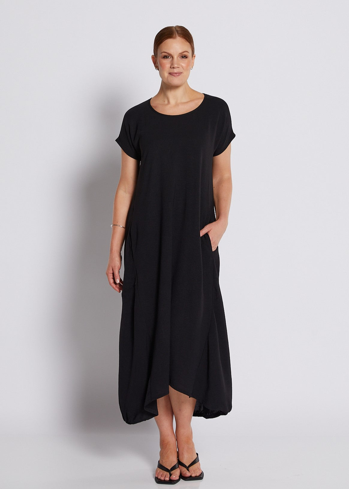 Crepe Relaxed Short Sleeve Midi Dress in Black