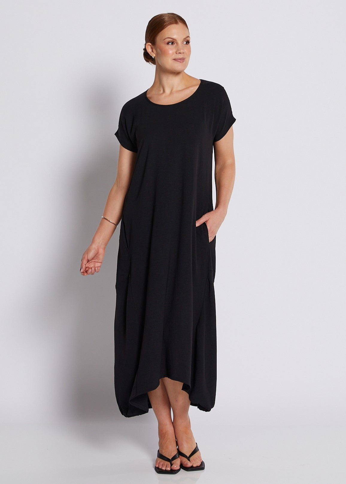 Crepe Relaxed Short Sleeve Midi Dress in Black