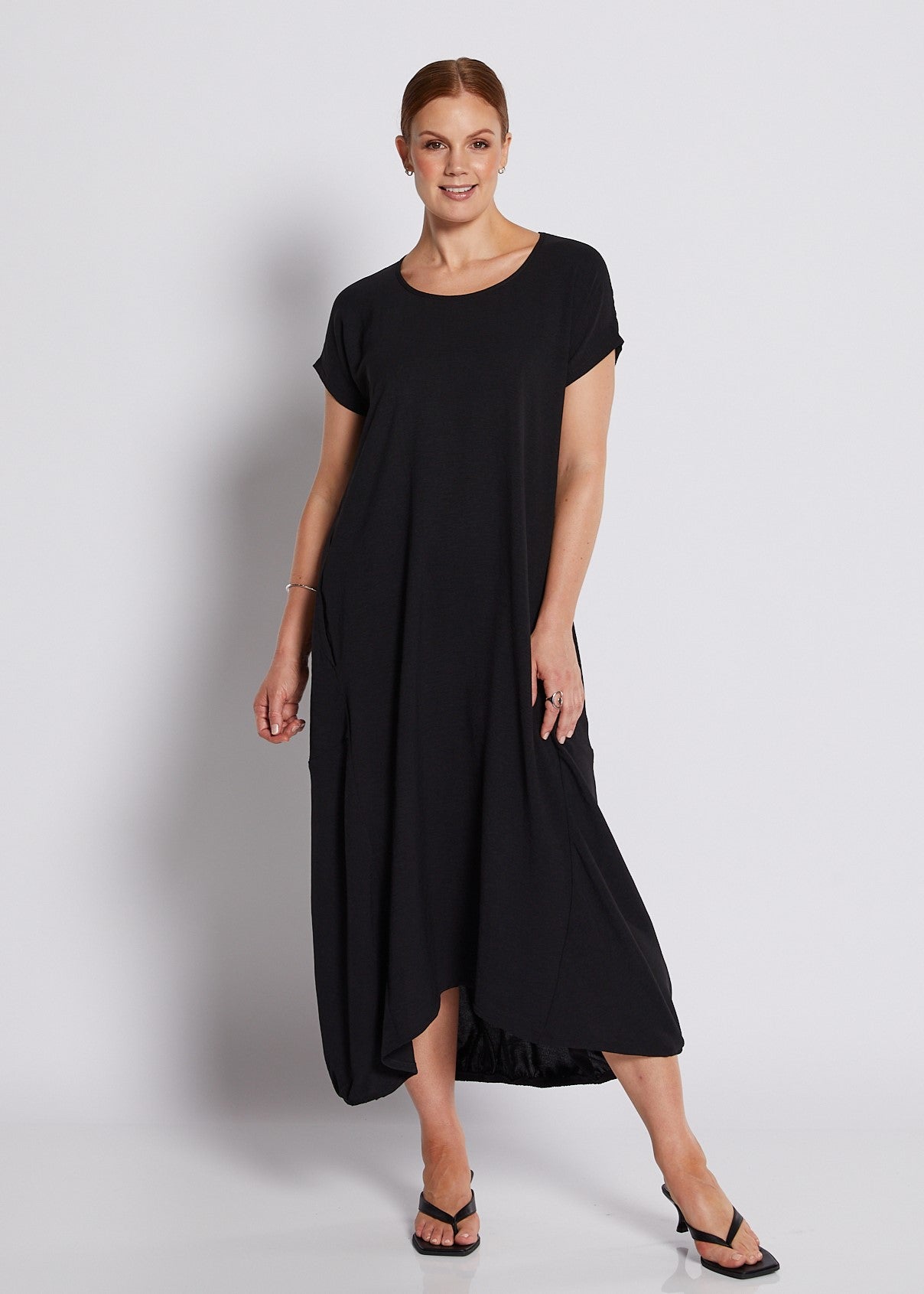 Crepe Relaxed Short Sleeve Midi Dress in Black