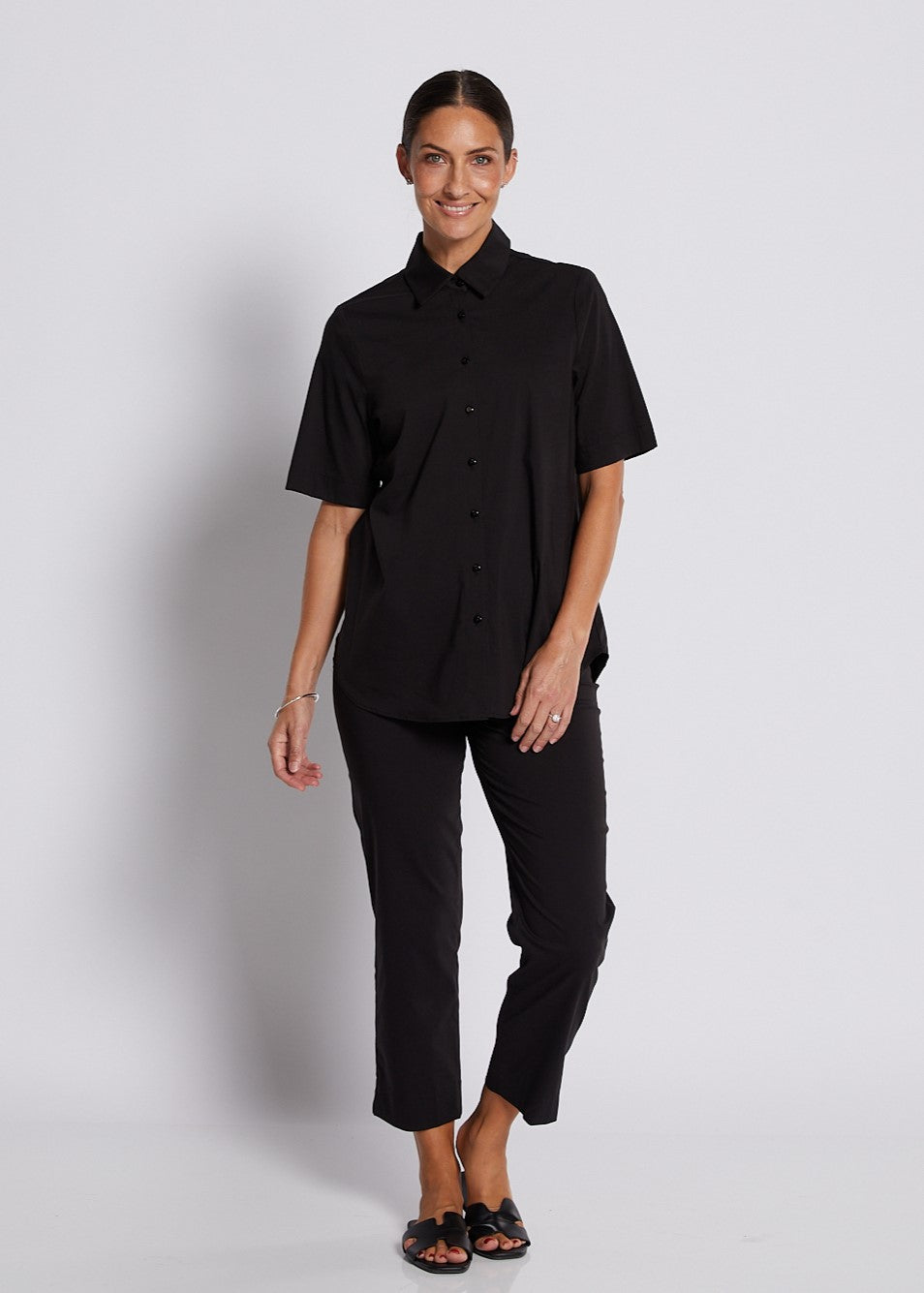 Cotton Slim Crop Pant in Black