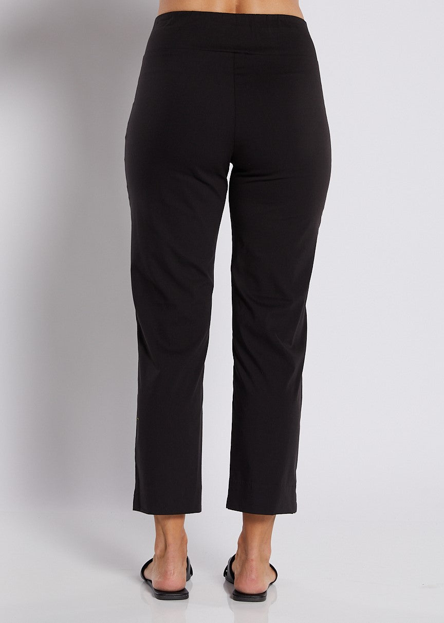 Cotton Slim Crop Pant in Black