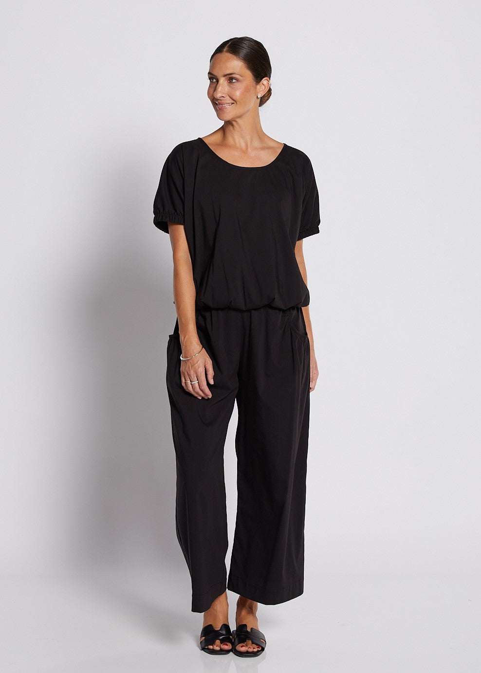 Cotton Relaxed Puff Short Sleeve Top in Black