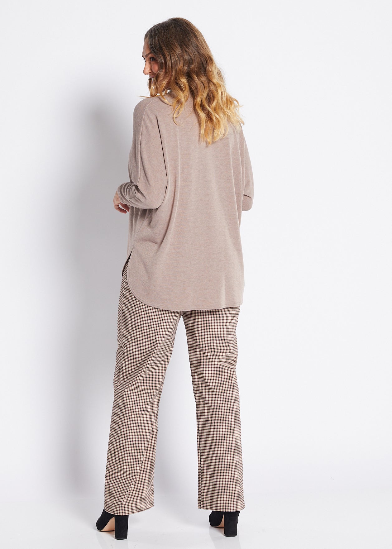 V Neck Knit Jumper in Neutral