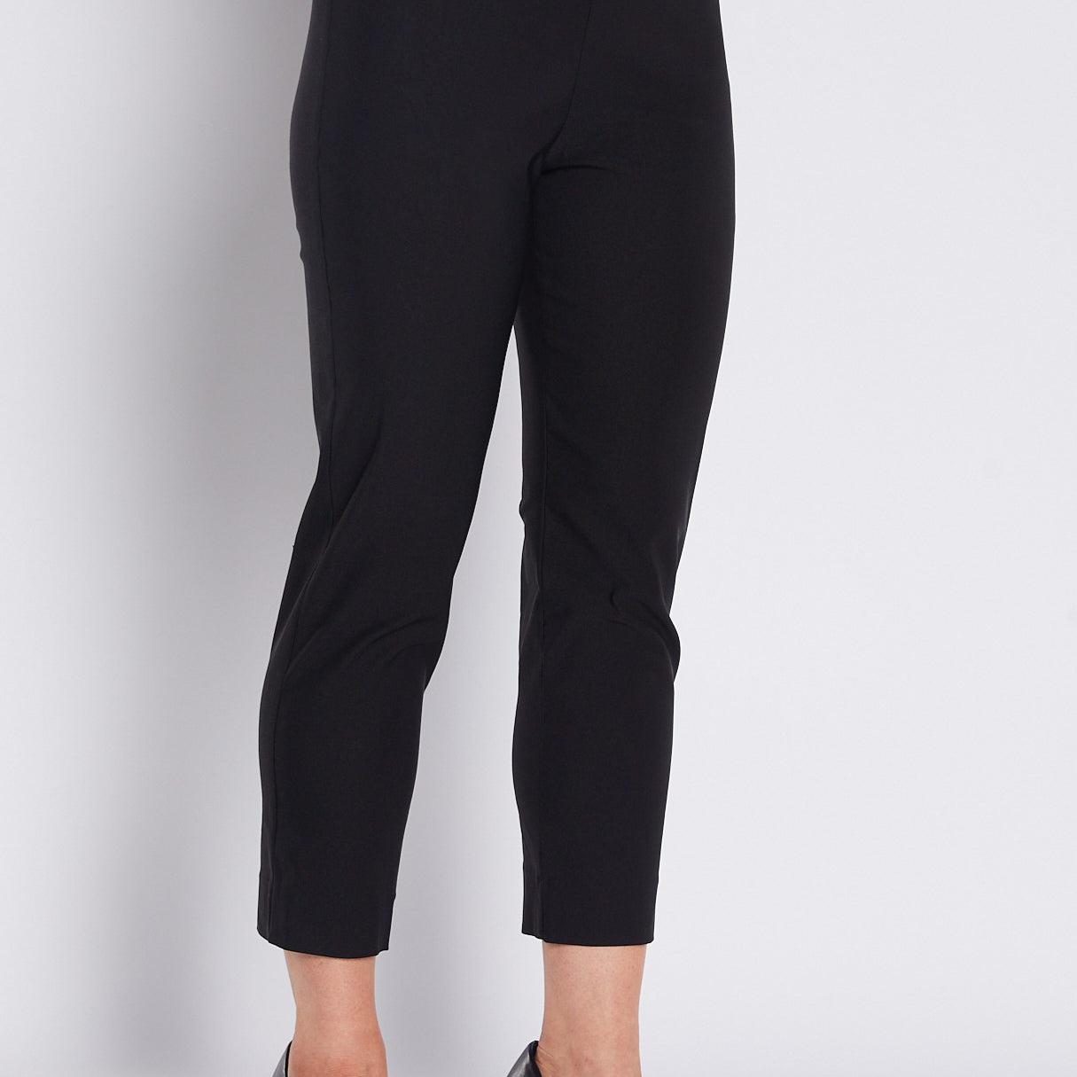 Bengaline Stretch 7/8 Slim Pant in Black