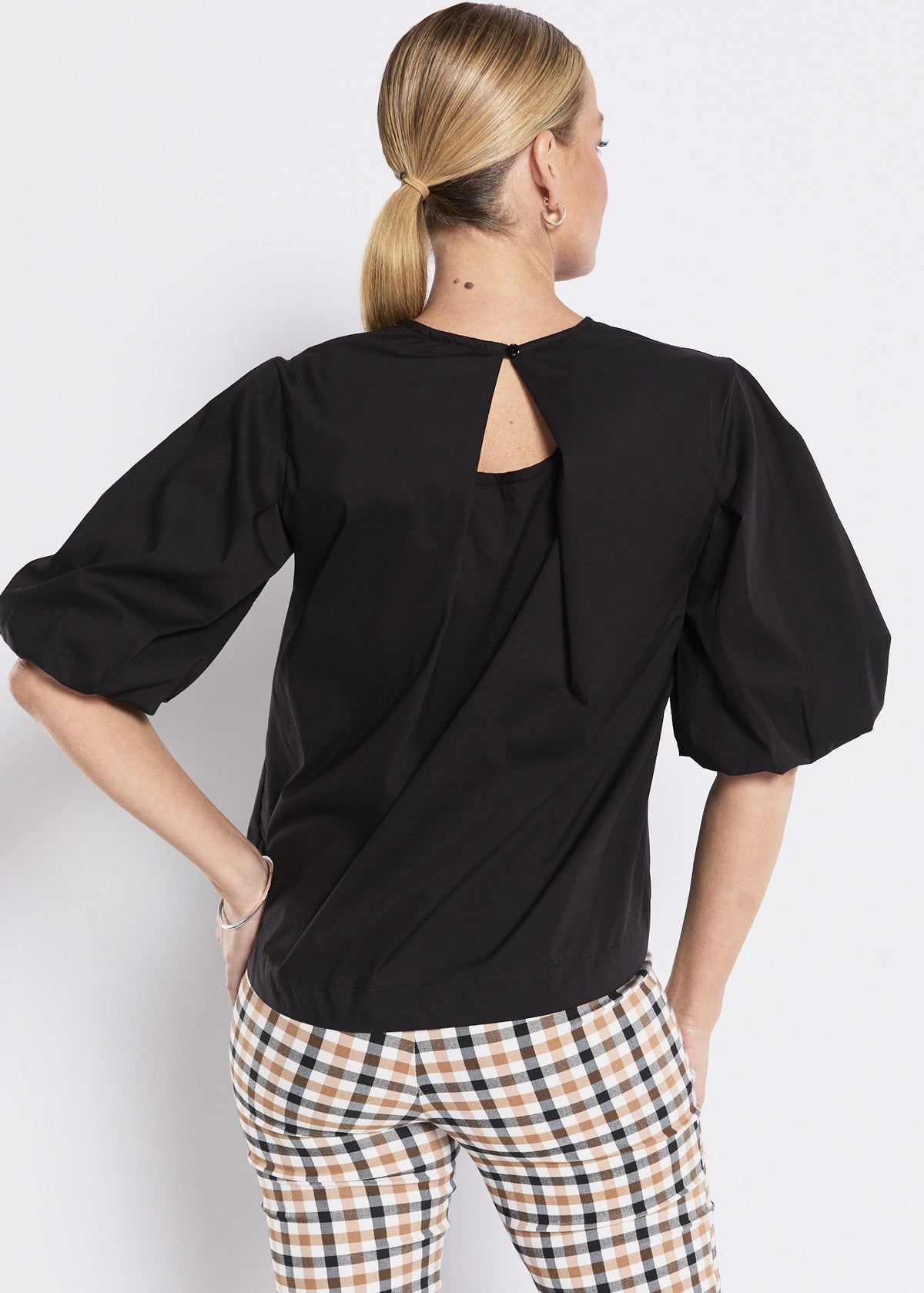 Cotton Puff Sleeve Top in Black