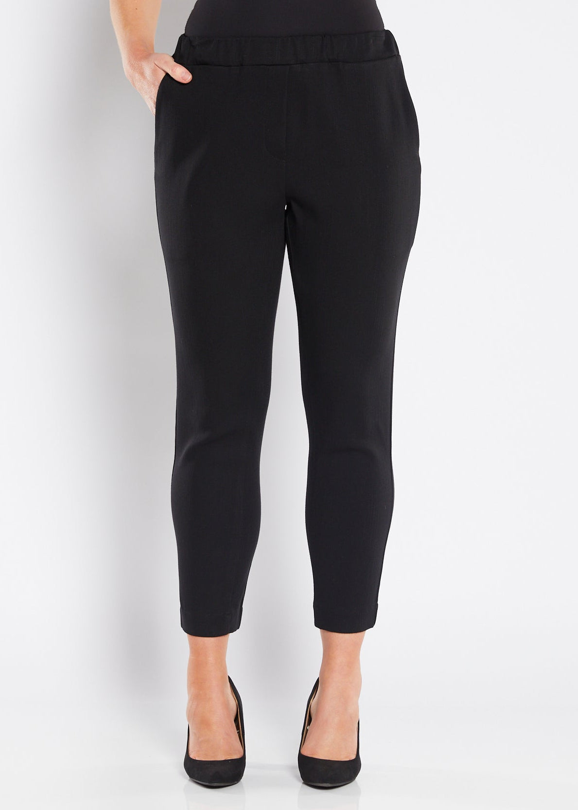 Social Bengaline slub relaxed pocket pant in black