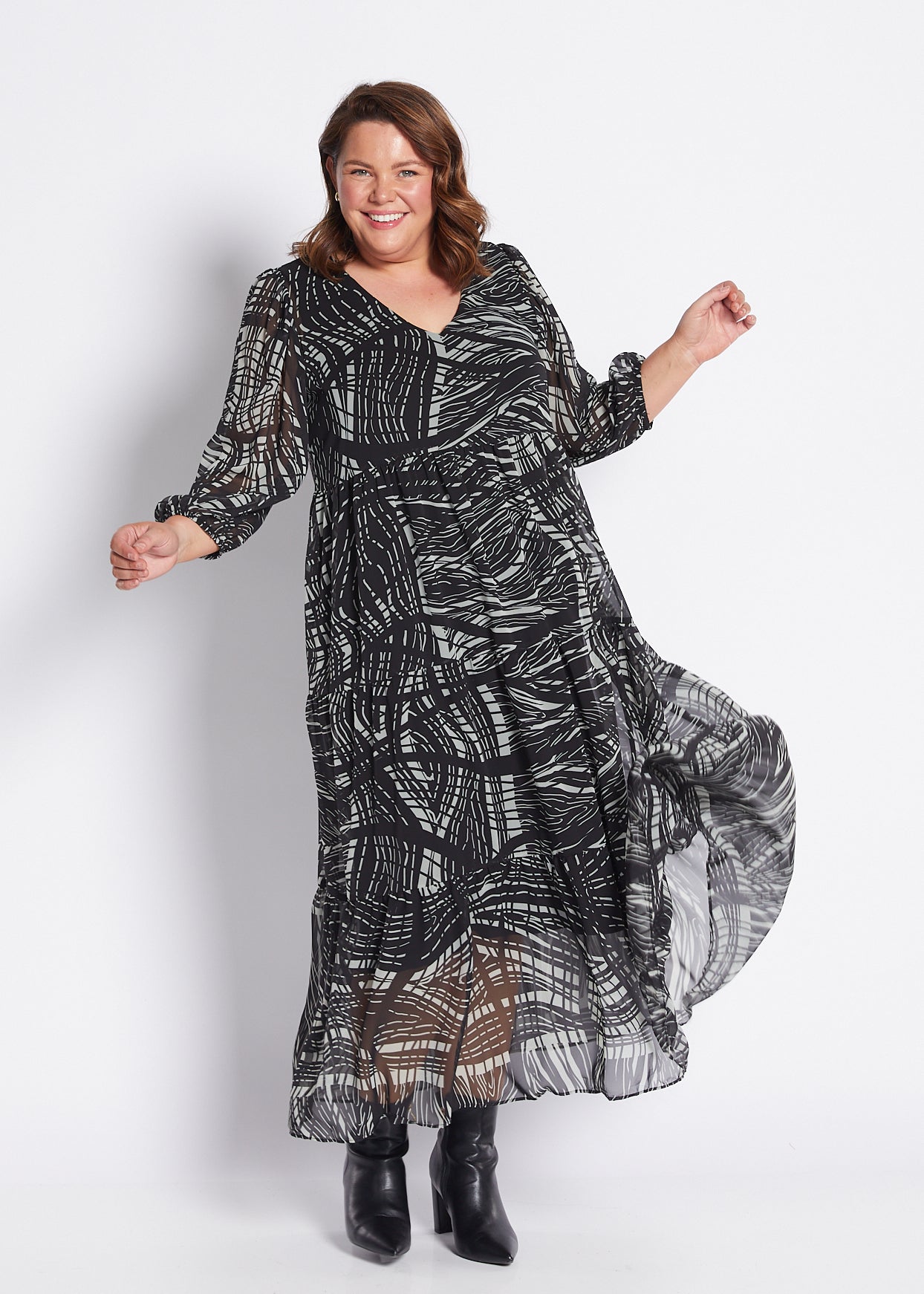 Chiffon Billow Maxi Dress in Green Black Print
