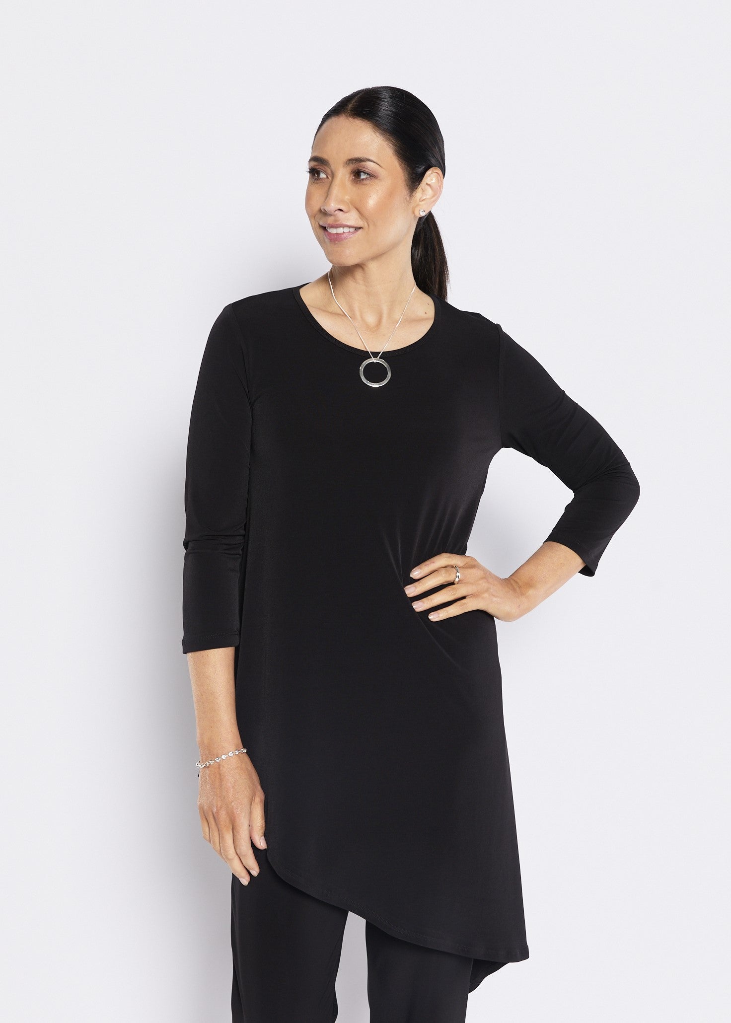 Pippet Foundation slinky jersey asymmetric tunic in black