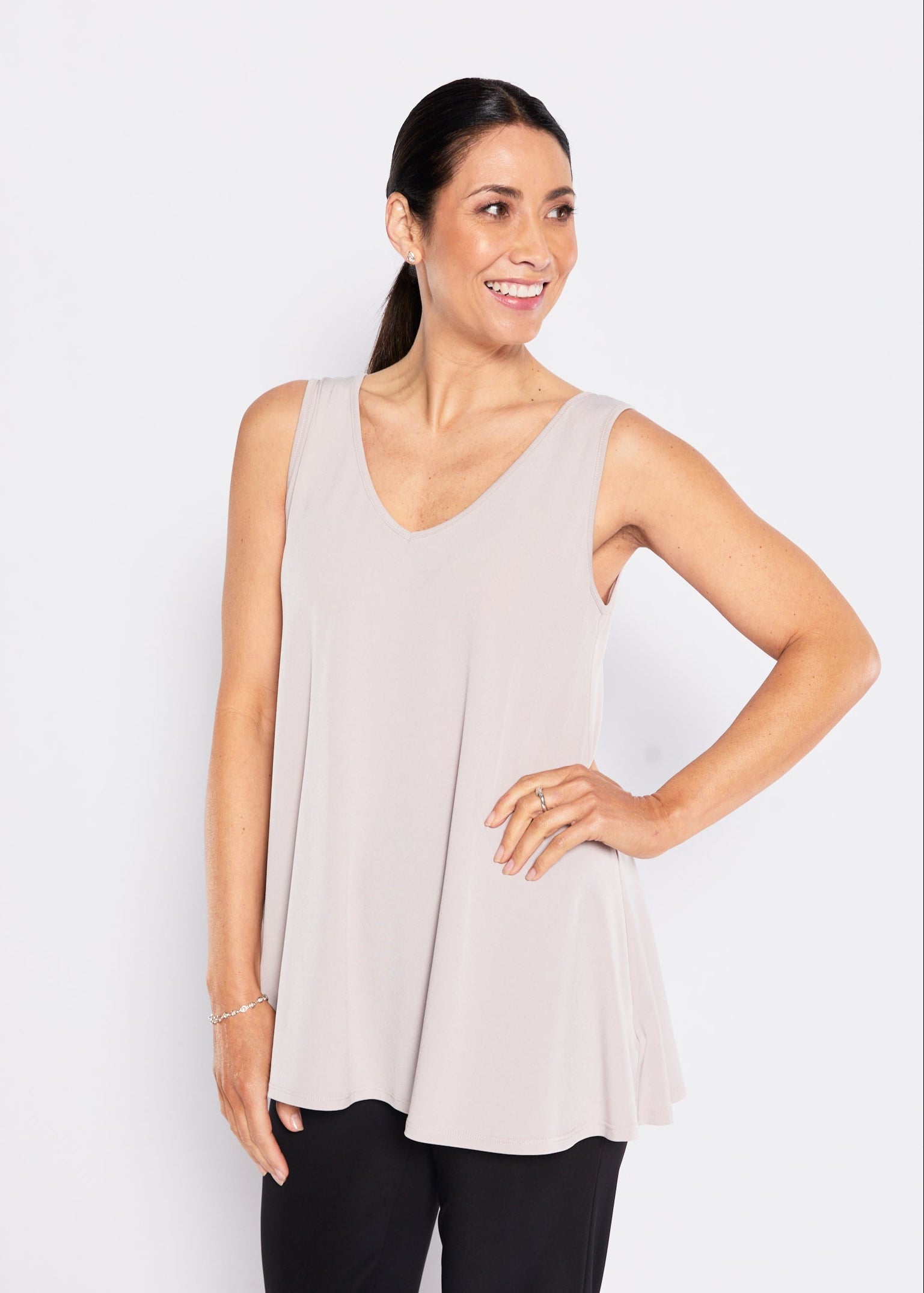 Sun Foundation slinky jersey reversible swing tank in champagne